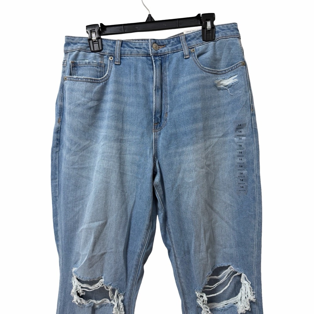 American Eagle Womens Mom High Rise Distressed Jean Size 14 / 32W Light Wash NEW - Picture 3 of 11
